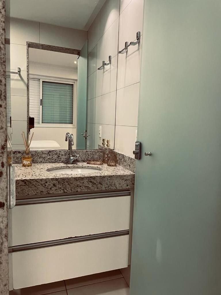 2 Qts.| 4 Hosp. | Ao Lado Do Goiania Shopping公寓 外观 照片